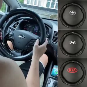 Bọc Vô Lăng Vân Cacbon Cao Cấp - Logo Theo Hãng Xe Vừa Cho Xe 4 Chỗ 7 Chỗ - Full Logo Các Hãng Xe - Kích Cỡ 38Cm