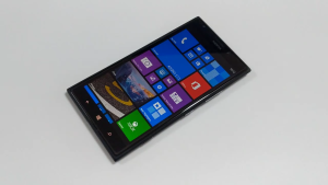 Nokia Lumia 1520 Mobile Phone Windows 8 2GB RAM 32GB ROM Camera 20MP Bluetooth 4.0 GP