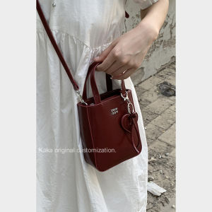 2024 Mùa Hè Mới Đeo Túi Mini Nữ Túi Tote Phong Cách Hàn Quốc Với Dây Đeo Vai Đơn Gốc Dây Kéo Đóng Thường Ngày Sử Dụng Da Pu