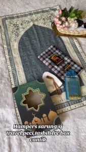 Hampers/Parcel/Souvernir/Set Ibadah Komplet Sajadah Traveling Sarung Peci dan Tasbih dalam Satu Box