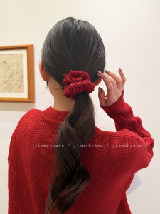 ริบบิ้นผมถักผ้าขนสัตว์สีแดงสำหรับปีใหม่ ริบบิ้นผมหนาสำหรับผู้หญิง ริบบิ้นผมฤดูใบไม้ร่วงและฤดูหนาว ริบบิ้นผมสำหรับตกแต่งผม