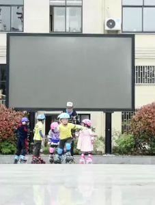 Paket Sepatu Roda dan Helm Anak Power Inline Skate