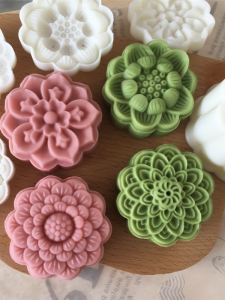 Traditional Chinese Style Mooncakes 75g Baking Press Grinding Lotus Blossom Ten Petals Pattern Pastry Kitchen Baking Tools