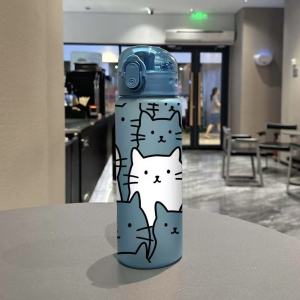 3D Printed Cartoon Cat 780ML Water Bottle – Durable PVC-Free & Leak-Proof (Matte Finish + Carry Loop) for Holidays