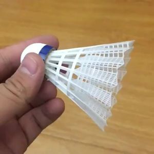 ขายร้อน --[cheapest] จีนส่ง Victor VICTOR ชัยชนะ NS3000/2000 ลูกบอลไนลอนทนต่อการแตกของพลาสติกแบดมินตันกันลม 6 ใส่เท่านั้น 1077