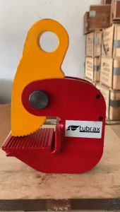 Clamp Hook Horizontal TUBRAX Lifting Clamp Hook Horizontal 1 Ton - 30 Mm Alat Angkat Plat Besi Miring Samping