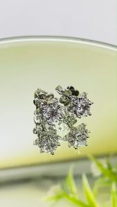 Khuyên tai nữ bạc xi bạch kim hoa 6 cánh nhỏ chủ 4mm Bông tai đính kim cương Moissanite Mỹ kiểm định GRA Hoa tai bạc mạ vàng - KIM LỘC PHÁT BHV6CV