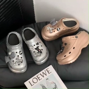 รองเท้าส้นตึก รองเท้าเสริมส้น สีเงิน สีทอง แฟชั่น พร้อมส่งจากไทย + แถมฟรีตัวติด SUN-8694