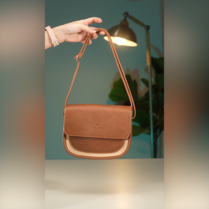 Túi Yuumy - Bộ hộp quà (Túi đeo chéo YN273 size 21 + Hộp + Túi Giấy + Túi rút đựng sản phẩm + Thiệp viết lời chúc)