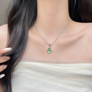 French Vintage Olive สีเขียว สร้อยคอ Waterdrop สีฟ้า ผู้หญิง ความรู้สึกระดับไฮเอนด์ เฉพาะกลุ่ม ดีไซน์ จี้ Clavicle Chain เครื่องประดับแฟชั่น