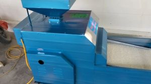 Máy loại bỏ sạn trong gạo năng suất 700kg/h