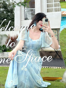 Embroidered Blue Daisy Long Dress for Plus Size Women High Waist Retro Style Slim Fit Sweepstain Silk Tulle Skirt