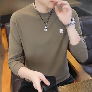 HENGYUANXIANG | เสื้อยืดคอกลมแขนยาวผ้ากำมะหยี่หนาสำหรับผู้ชาย เสื้อชั้นในแบบลำลองระดับไฮเอนด์ อบอุ่นในฤดูใบไม้ร่วงและฤดูหนาว สไตล์ใหม่