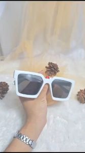 Kacamata Hitam Korean Gaya Wanita Square Frame & UV Protection