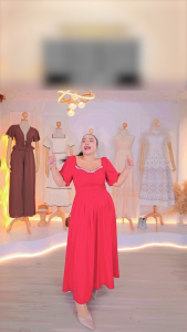 เดรสยาวเจ้าหญิงสุดหรูหรา สีแดง แขนพอง ผ้าโพลีเอสเตอร์