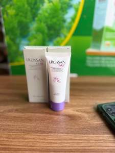 Dung dịch vệ sinh phụ nữ erossan lọ 45g giúp làm sạch vùng kín và khử mùi hôi