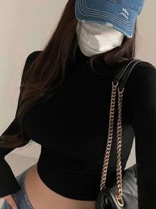 สลิมฟิต คอกึ่งสูงสีทึบ เสื้อท่อนบน สตรีทสไตล์ เสื้อยืดผู้หญิงแขนยาวสีบริสุทธิ์ ฤดูใบไม้ผลิ ฤดูกาลความยาวปกติ