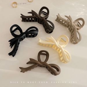 คลิปผมผู้หญิงปลายสูง คลิปขากรรไกร คลิปปลา ฉลามน้ำ ค้างแข็ง