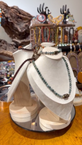 Set Bộ Vòng Cổ và Vòng Tay Đá Lapis - Phúc An Linh Bảo - Biểu Tượng Trí Tuệ Khai Sáng Tư Duy!