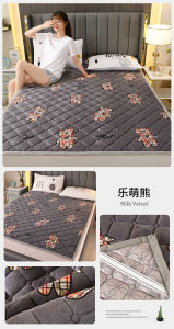 ที่นอนขนนมหน้าแปลนเบาะนุ่มแบบบางเบาะรองนั่งทาทามิสำหรับเตียงเดี่ยวและเตียงคู่เบาะรองปูเตียงหอพักนักเรียนสามารถสั่งทำได้