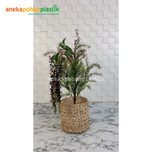 Pohon Artificial Tanaman Hias Daun Cemara Buah Buni Latex Pot Dasar Hitam Cover Eceng Gondok Medium Dekorasi Rumah Dekorasi Ruang Tamu