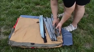 3-5 Person Large Family Camping Tent Silver‑Coated PU3000mm Waterproof Outdoor Tunnel Tent with Groundsheet Steel Poles Guy Ropes Stakes & Carry Bag for Group Camping