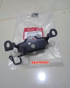 bracket breket dudukan rumah kunci kontak stay combination switch cbr 150r k45G cbr 150r k45N cbr 150r k45R original honda 35105K45N40