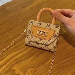 Mini Floral Textured Crossbody Handbag Tote Mini Chain Headphone Bag For Airpods 4 Pro 2 3 Holds other small items Wallet