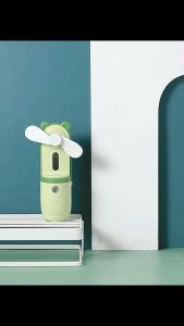 Máy Phun Sương Mini Kèm Quạt Cầm Tay Nhiều Màu Sắc