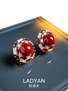 ต่างหูไข่มุกสีแดง Lidiann ประดับเพชร ต่างหูแบบพิเศษสำหรับปีใหม่ฤดูใบไม้ร่วงและฤดูหนาว เครื่องประดับแฟชั่นสำหรับผู้หญิง
