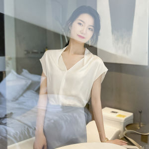 JAJP | Elegant Sleeveless V-Neck Silk Spinning Office Shirt
