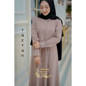Gamis Hermosa Embos Motif Tartan Mocca Bahan Wolfis-Gamis Syari Umbrella 4 Meter Coklat Susu-Premium