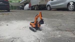 Js Mainan RC Beko Truk Excavator 360 Degree Truck Konstruksi Remote