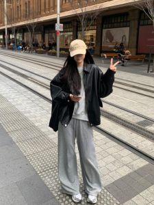 กางเกงวอร์มขาบานสีเทาสำหรับผู้หญิง ทรงตรง กางเกงขายาวลำลอง ทรงหลวม กางเกงขายาวทรงหลวมสบาย ๆ สไตล์อเมริกัน