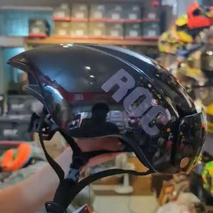 Nón bảo hiểm thể thao ROC R16 màu đen bóng siêu đẹp