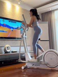 MERACH | Máy Tập Elip Thông Minh Êm Ái cho Không Gian Nhỏ