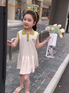 2025 ฤดูร้อนรักชุดโปโลสาวชุดแขนกุดกระโปรงแฟชั่นเจ้าหญิงกระโปรงแขนสั้น