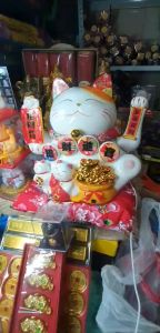 Maneko-Niko Large Decor Ornaments - Japanese Beckoning Cat Figurine for Prosperity and Good Luck - Ceramic Evil