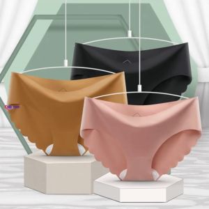 Celana Dalam Underware CD Wanita Seamless Bahan Premium Undies ukuran 42 – 68 kg ( L-XL ) RJ001