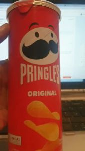 Khoai tây chiên Original Pringles hộp 102g nhập khẩu Malaysia