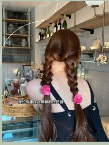 ริบบิ้นดอกกุหลาบทำมือ 2 ตัว ริบบิ้นยางยืดสำหรับตกแต่งผมสไตล์เกาหลี วัสดุอื่นๆ ราคา 25-29.99 หยวน