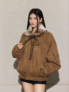 A chock | Detachable Fur Collar Bow Warmth Outerwear