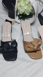 Sandal Wanita Kekinian Termurah & Hak Tinggi Slip On