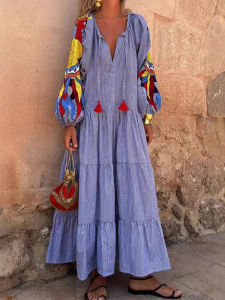 ชุดเดรสพิมพ์ลายขวางแขนโคมไฟคอกลม