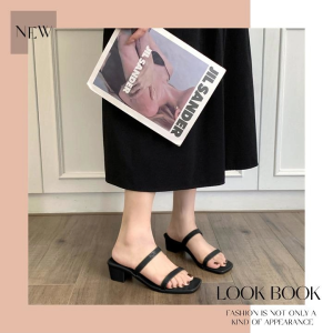 DMshoes  รุ่นใหม่ พร้อมส่ง รองเท้าแฟชั่นส้นเตี้ย สำหรับผู้หญิง รุ่นนี้ดีไซน์เรียบๆ สีพื้น ไม่มีลาย วัสดุยาง ดีเทลสายคาดสองเส้น สวยเก๋ ไม่ซ้ำใคร แมทช์ใส่ได้หลายโอกาส