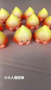 Mainan Relaksasi untuk Dewasa: Boneka Squishy Bentuk Api & Mainan Squishy Viral