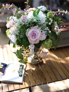 ดอกไม้เทียมคุณภาพสูง ดอกไม้ตกแต่งภายใน ดอกไม้สำหรับตกแต่งเฟอร์นิเจอร์ ดอกไม้สำหรับโต๊ะอาหาร ดอกไม้สไตล์อเมริกัน ดอกไม้สำหรับห้องตัวอย่าง