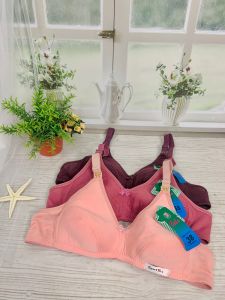 Sport Bra Untuk Aktivitas Wanita: Bella & Megan