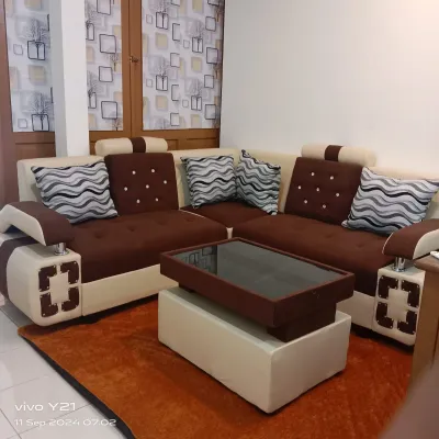 Sofa sudut minimalis