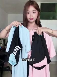 Jeanswest | Bộ Đồ Thể Thao Nhẹ Thoáng Khí Nhanh Khô cho Phụ Nữ 2 Mảnh